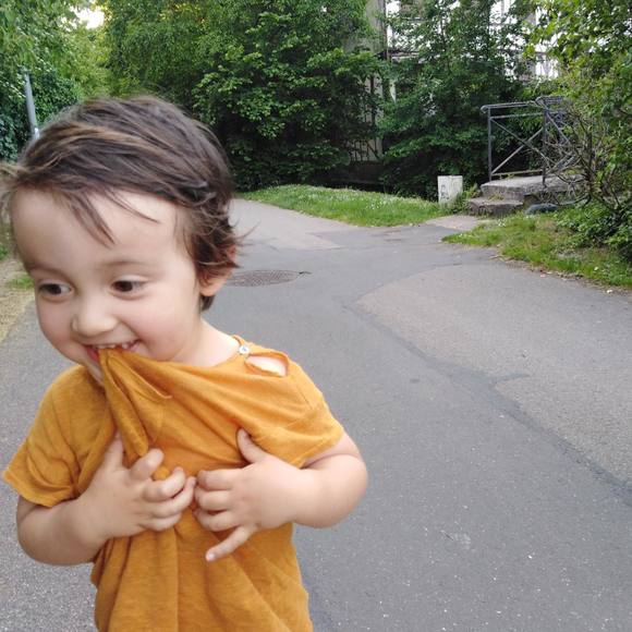 Profile Picture of Bettina Neira (@bettina_neira) on Poshmark