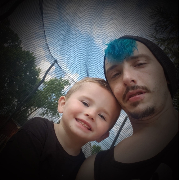 Shawn Oglevee - Poshmark Profile Picture of Shawn Oglevee (@healingsaint87) on Poshmark