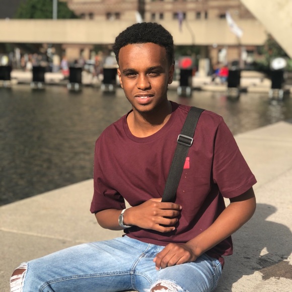 Profile Picture of Maher Bouryou (@maherbouryou) on Poshmark