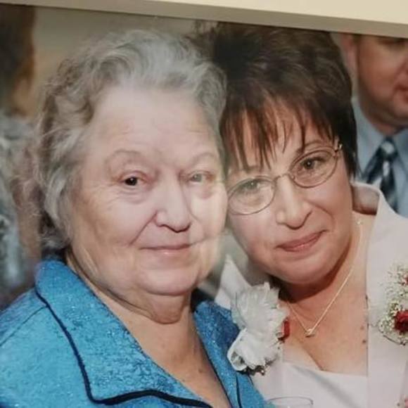 Profile Picture of Rita Bailey (@s75woodstock) on Poshmark