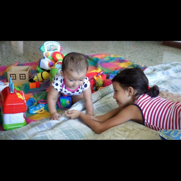 Profile Picture of Alexandra Gonzalez (@alecita31) on Poshmark