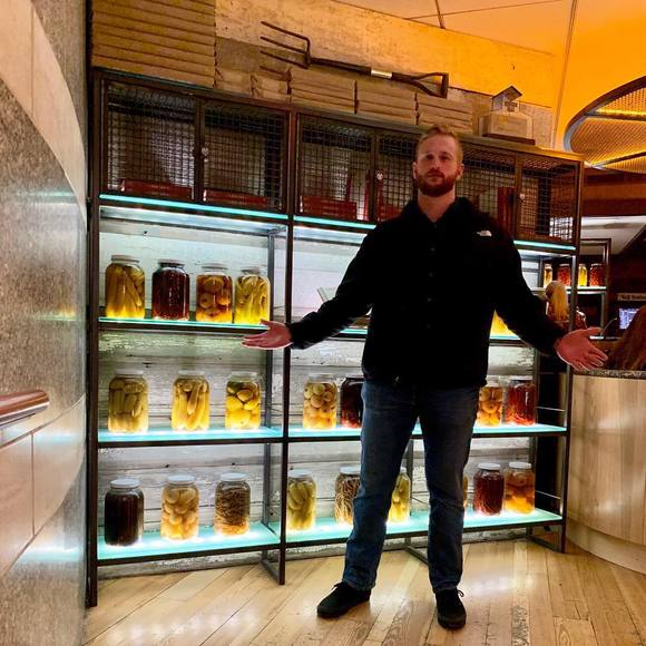 Profile Picture of Tyler Albitz (@tbalbitz) on Poshmark