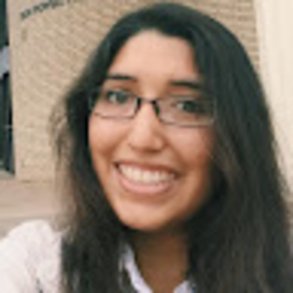 Profile Picture of Sarah Andrade (@890sarah) on Poshmark