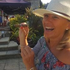 Profile Picture of Kim Cronin (@KimCronin7) on Twitter