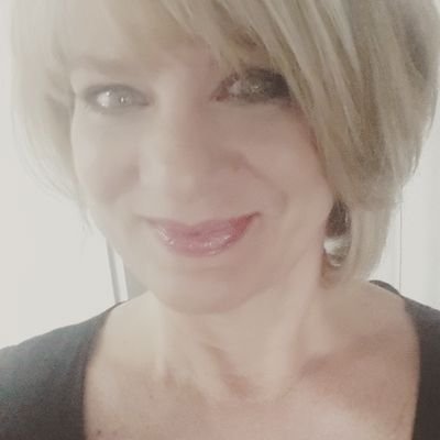Profile Picture of Angela K Holcomb (@akholcomb7) on Twitter
