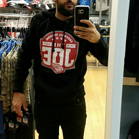 Profile Picture of Ahmed Ismael (@ismael313) on Poshmark