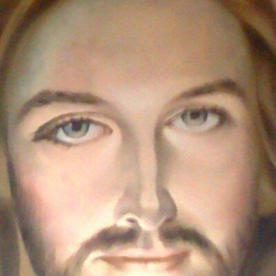 Profile Picture of Emmy (@EmmyImanlabib) on Twitter