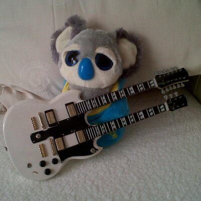 Profile Picture of Alison Hatton (@kindladymuffin) on Twitter