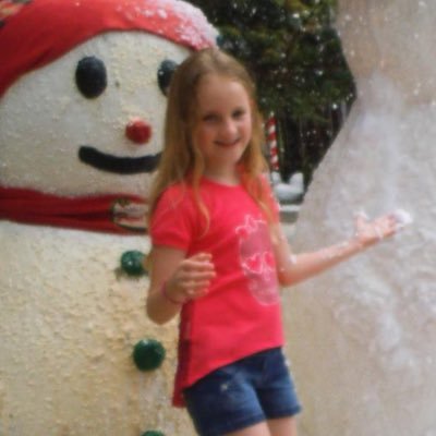 Profile Picture of Amanda Bergmann (@bergmannyamanda) on Twitter