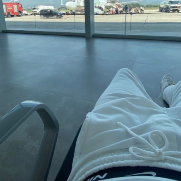 Profile Picture of Brian Nava (@bigboi294) on Poshmark