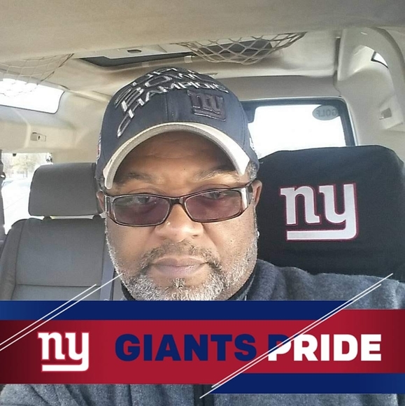 Omar Glenn sr. - Poshmark Profile Picture of Omar Glenn sr. (@oglenn67) on Poshmark