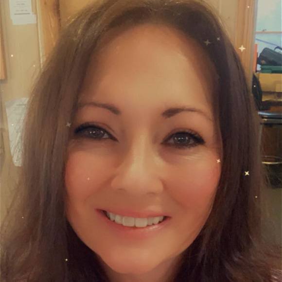 Profile Picture of Annmarie Boruszewski (@amtiamo) on Poshmark