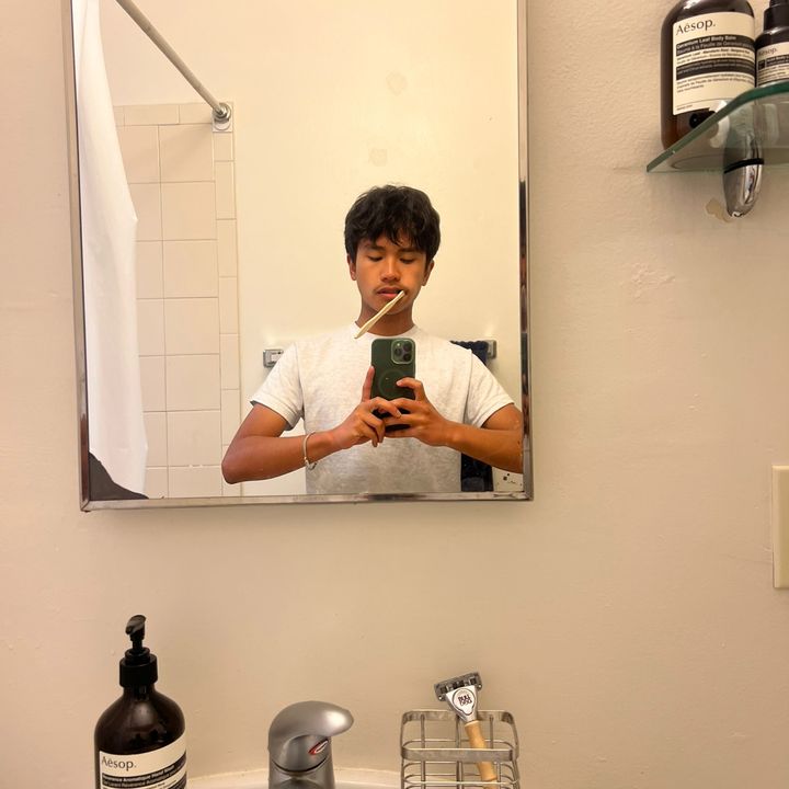 Profile Picture of josh hizon (@josh_hiz) on Tiktok