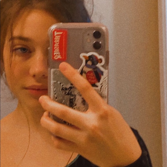 Profile Picture of Amelia Bates (@amebates06) on Poshmark