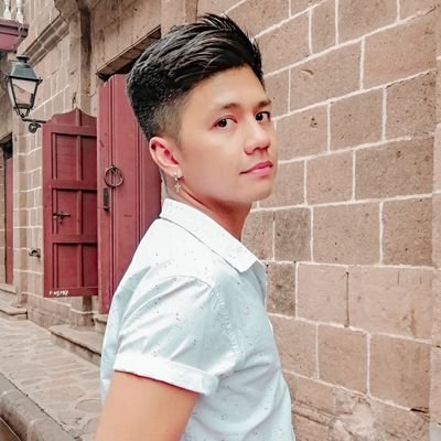 Profile Picture of Jeff Ignacio (@neiLcensored) on Twitter