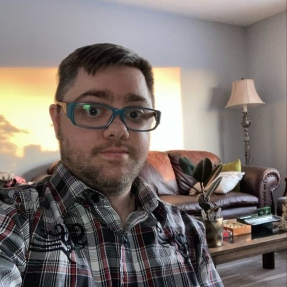 Garritt Bourbeau - Poshmark Profile Picture of Garritt Bourbeau (@garrittbourbeau) on Poshmark