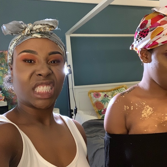 Andrea Wynter - Poshmark Profile Picture of Andrea Wynter (@dreajainee) on Poshmark