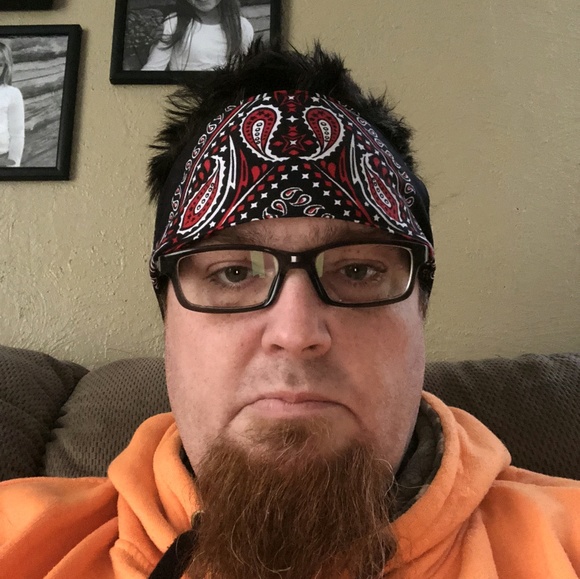 Profile Picture of James Yeary (@snowman12k) on Poshmark