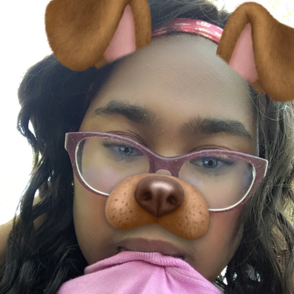 Profile Picture of Makaylah Hawkins (@onlinemakaylah) on Poshmark