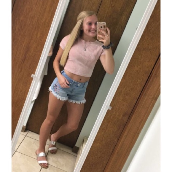 Profile Picture of Erica Eschenauer (@eeschenauer) on Poshmark