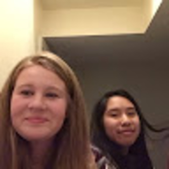 Profile Picture of Maeve Fitzpatrick (@maevefitzpatric) on Poshmark