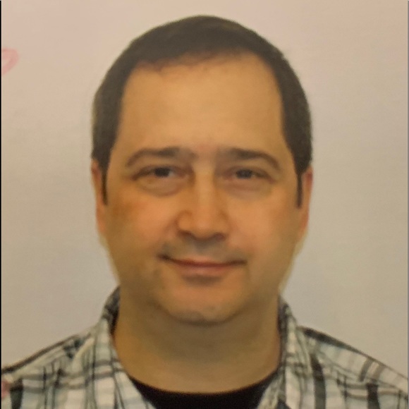 Profile Picture of Christopher Tabone (@chickens99) on Poshmark