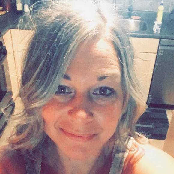 Profile Picture of Becky Rennie (@beckyrennie) on Poshmark