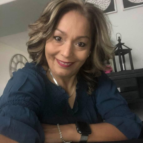 Profile Picture of Bernadette Jimenez (@bajimen71) on Poshmark
