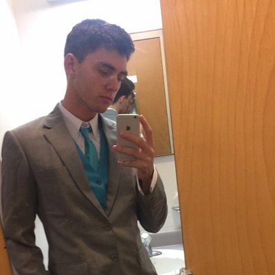 Profile Picture of Bryan Owens (@VaporMag_) on Twitter