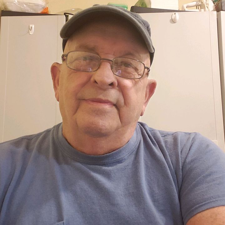Profile Picture of maynard (@maynardhandy946) on Tiktok