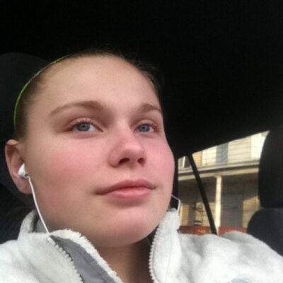 Profile Picture of Kelsie (@Grin_nd_Barrett) on Twitter