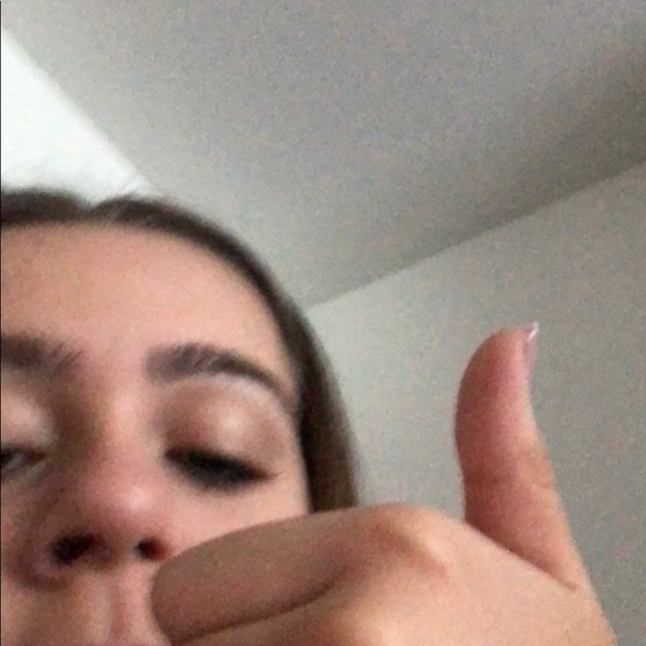 Profile Picture of Ava Bianchi (@wootitsava) on Poshmark