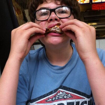 Profile Picture of Hung_As_Howard? (@FineAsWine_88) on Twitter