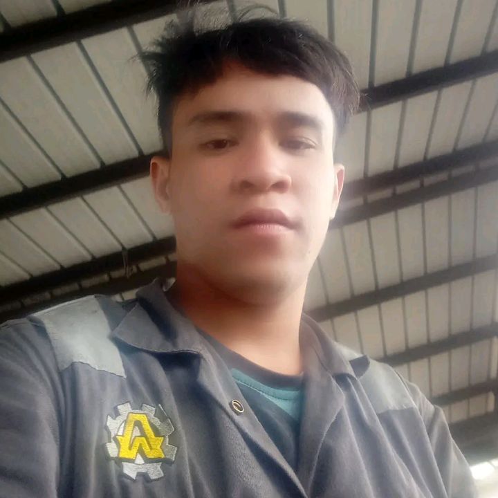Profile Picture of Max crew (@max.crew0) on Tiktok