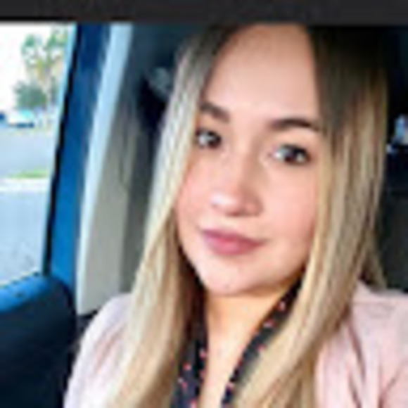 Profile Picture of Ruby Galindo (@rubygalindo934) on Poshmark