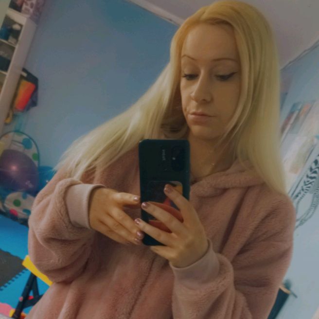 Profile Picture of Catherine McGrath (@@catherinemcgrathx) on Tiktok