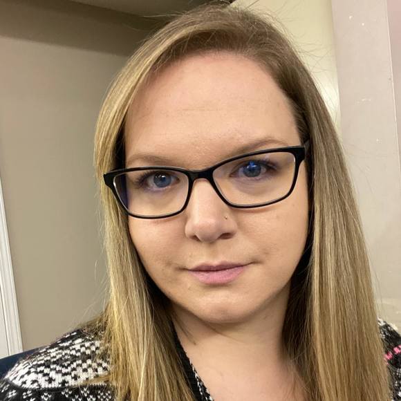 Profile Picture of Samantha Raskauskas (@s_raskauskas) on Poshmark