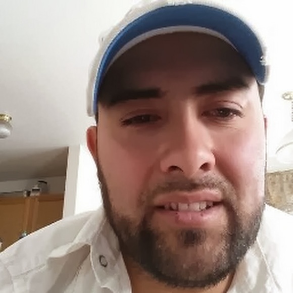 Profile Picture of Victor Raygoza (@victorraygoza) on Poshmark