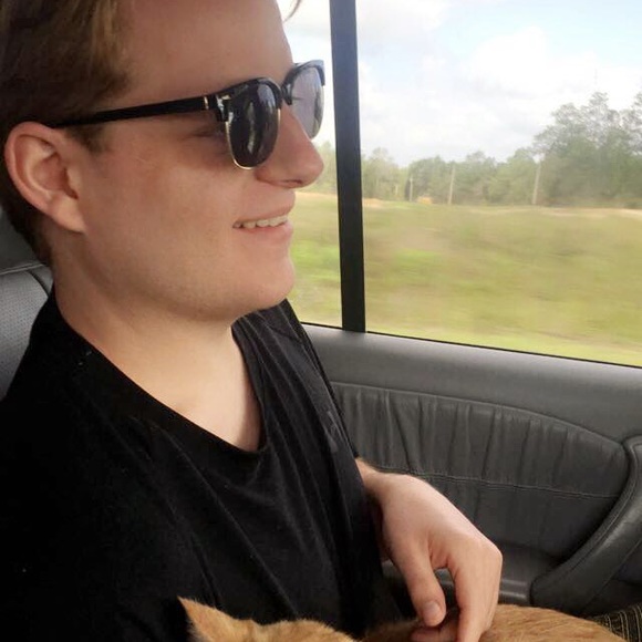 Profile Picture of Ethan Atchley (@ematchley) on Poshmark