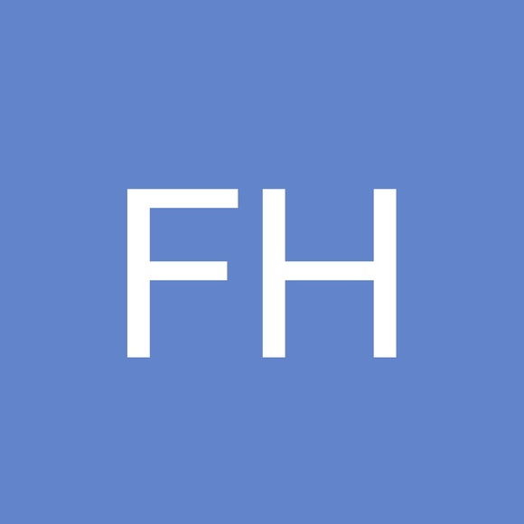 Profile Picture of Fatima Herold (@fatimaherold) on Poshmark