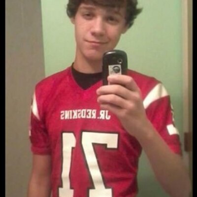 Profile Picture of Justin Licht (@jlicht19) on Twitter