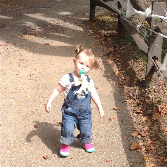 Profile Picture of Erin Quinn (@equinn44) on Poshmark