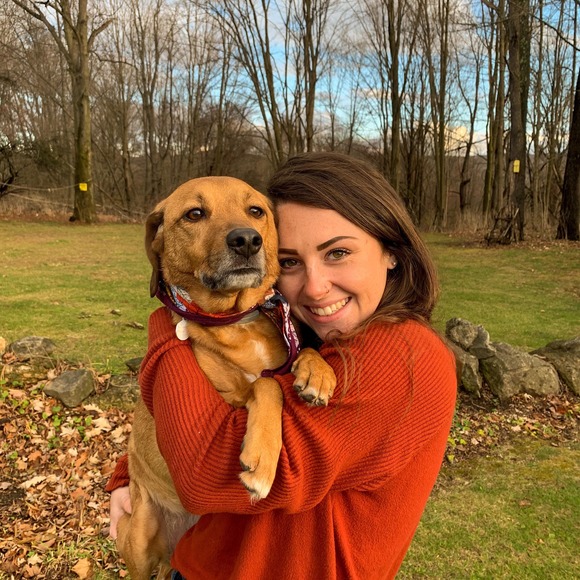 Profile Picture of Jenna Aulabaugh (@jennaaulabaugh) on Poshmark