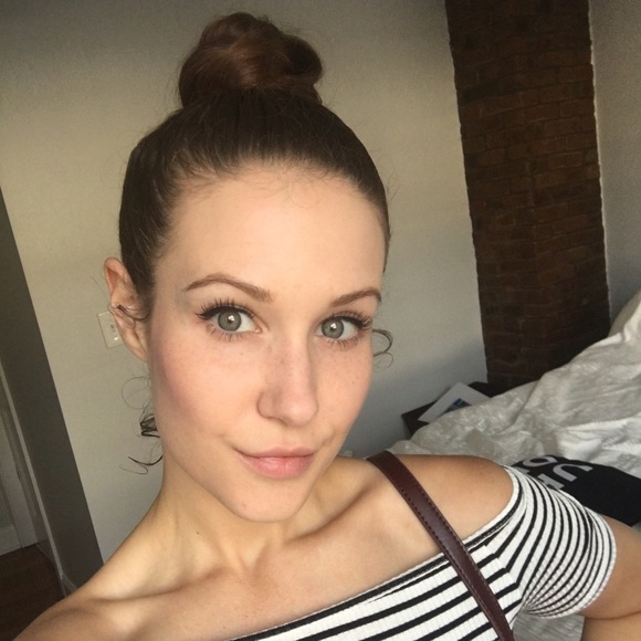 Profile Picture of Marie Zambotti (@zambottim) on Poshmark