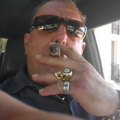 Profile Picture of Brad Bloch (@bloch_brad) on Twitter