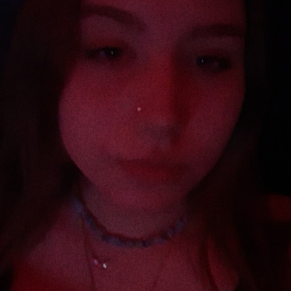 Profile Picture of Lydia Deffibaugh (@lydiad5743) on Poshmark