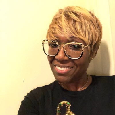 Profile Picture of Tonya Manning (@DirtyRed06) on Twitter