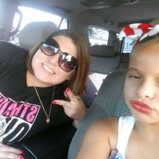 Profile Picture of Andrea Ziegler (@elysmom3) on Twitter