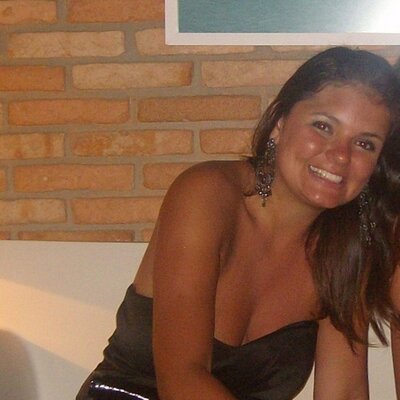 Profile Picture of Mariana Rosa (@mariiirosa) on Twitter