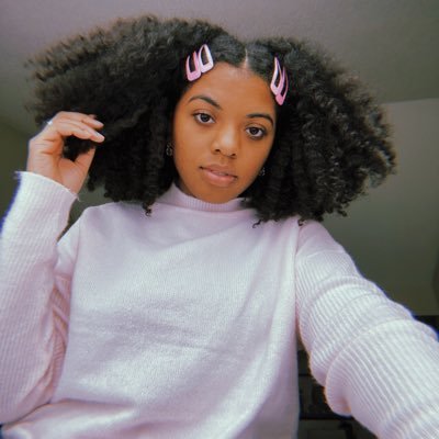 Profile Picture of Candace Renee (@candacee_renee) on Twitter